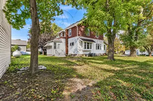 214 Broadway St, Hanska, MN 56041 - Photo 54
