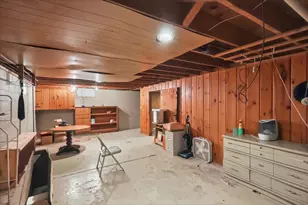 913 9th St S, Virginia, MN 55792 - Photo 16