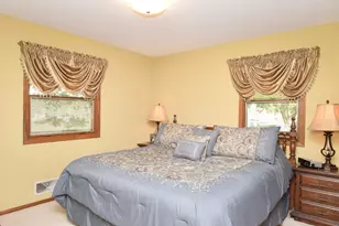 2376 Standridge Ave, Maplewood, MN 55109 - Photo 12