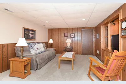 2376 Standridge Avenue, Maplewood, MN 55109 - Photo 16