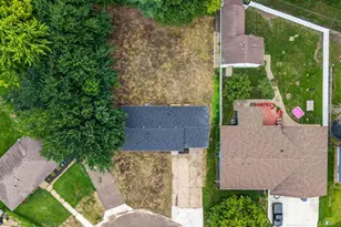 1211 Sunnyside Dr, Farmington, MN 55024 - Photo 18
