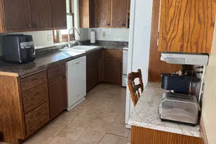 211 4th Ave SW, Pine Island, MN 55963 - Photo 6