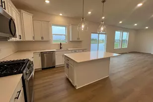 7460 Lotus Ln, Lino Lakes, MN 55038 - Photo 6