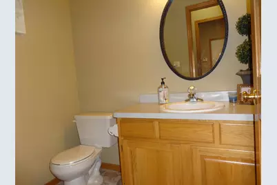 16635 42nd Avenue N, Plymouth, MN 55446 - Photo 8
