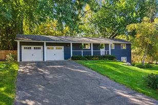 19151 Hanus Rd, Minnetonka, MN 55345 - Photo 28