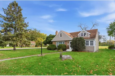 1852 Holton Street, Falcon Heights, MN 55113 - Photo 2
