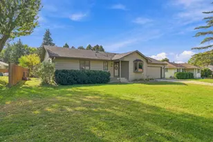 8711 61st Ave N, New Hope, MN 55428 - Photo 2
