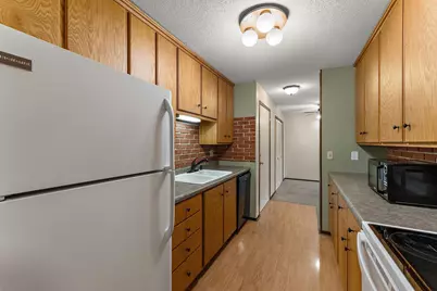 122 Demont Avenue E #258, Little Canada, MN 55117 - Photo 14
