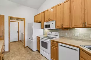 2007 14th St NE, Faribault, MN 55021 - Photo 12