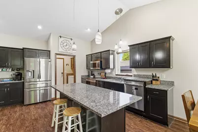 300 Tanager Road, Mankato, MN 56001 - Photo 14