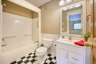 8469 Powers Pl, Chanhassen, MN 55317 - Photo 30