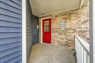 10938 Quebec Ave S, Bloomington, MN 55438 - Photo 2
