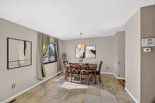 915 40th St NW, Rochester, MN 55901 - Photo 4
