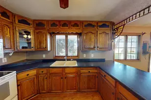 2129 Highland Ave, Albert Lea, MN 56007 - Photo 12