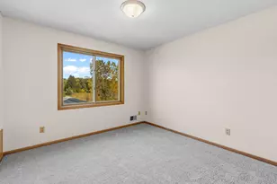 3229 Meadowbrook Pl, Woodbury, MN 55125 - Photo 34