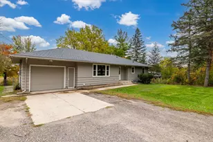 1210 Greenvale Ave W, Northfield, MN 55057 - Photo 2
