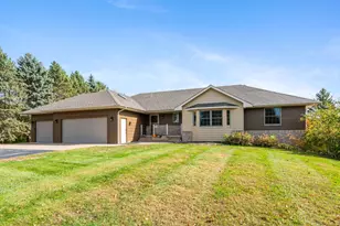 5681 277th St, Wyoming, MN 55092 - Photo 2