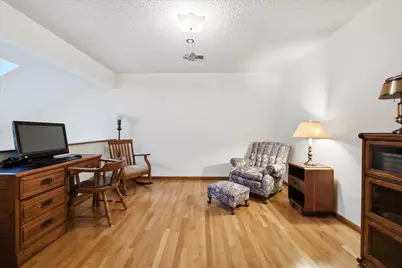 223 Primrose Court, Vadnais Heights, MN 55127 - Photo 22