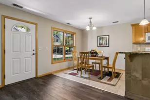 1881 Garden Way, Saint Paul, MN 55119 - Photo 12