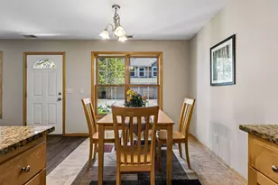 1881 Garden Way, Saint Paul, MN 55119 - Photo 14