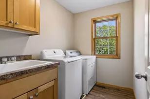 1881 Garden Way, Saint Paul, MN 55119 - Photo 34