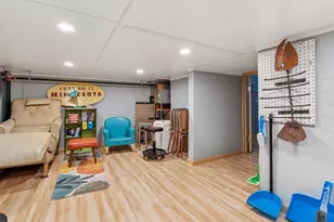 406 Wacouta St, Saint Paul, MN 55101 - Photo 8