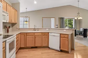 8556 Adair Cir N, Brooklyn Park, MN 55443 - Photo 8