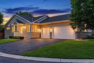 8556 Adair Cir N, Brooklyn Park, MN 55443 - Photo 2