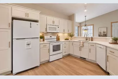 8556 Adair Circle N, Brooklyn Park, MN 55443 - Photo 6