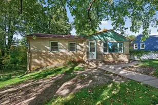 2695 Maryland Ave E, Maplewood, MN 55119 - Photo 2