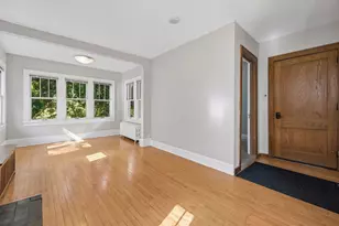 629 Kenwood Pkwy, Minneapolis, MN 55403 - Photo 4