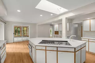 7420 Hyde Park Cir, Edina, MN 55439 - Photo 14