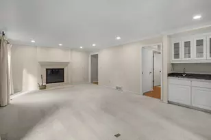 7420 Hyde Park Cir, Edina, MN 55439 - Photo 8