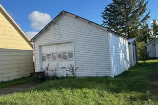 813 4th St SE, Bemidji, MN 56601 - Photo 4