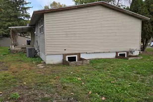115 Village Ave, Cannon Falls, MN 55009 - Photo 20