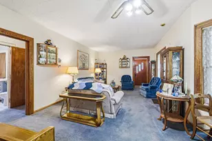 533 E Maple St, River Falls, WI 54022 - Photo 4