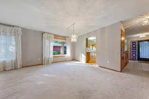 607 Zanmiller Dr, Northfield, MN 55057 - Photo 8