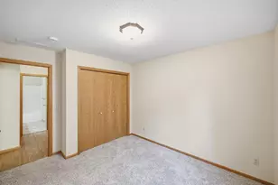 585 Zumbrota Ave, Zumbrota, MN 55992 - Photo 12