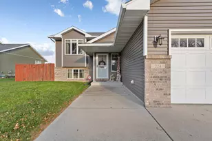 224 Creekside Dr, Eagle Lake, MN 56024 - Photo 4