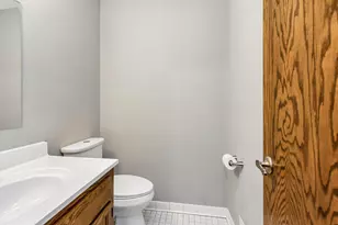 1335 Ches Mar Ln, Eagan, MN 55123 - Photo 28