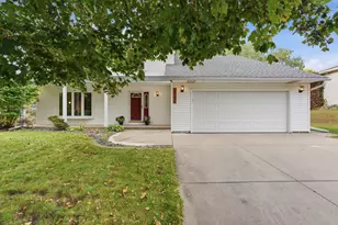 10356 Xylon Rd S, Bloomington, MN 55438 - Photo 2