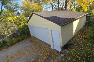 998 Jameson St, Saint Paul, MN 55103 - Photo 30