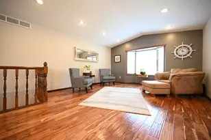 624 Hennes Ave, Shakopee, MN 55379 - Photo 4