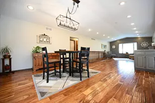 624 Hennes Ave, Shakopee, MN 55379 - Photo 14