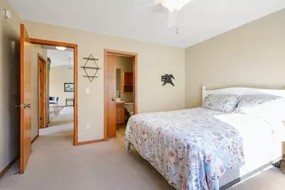 890 Newport Avenue, Shakopee, MN 55379 - Photo 18