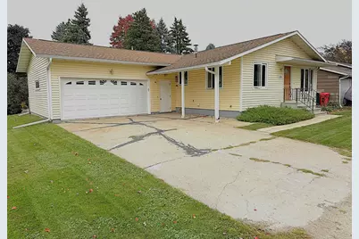 220 3rd Avenue NE, Plainview, MN 55964 - Photo 6