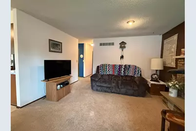 220 3rd Avenue NE, Plainview, MN 55964 - Photo 10