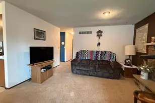 220 3rd Ave NE, Plainview, MN 55964 - Photo 10
