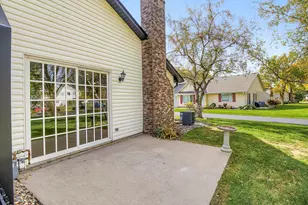 3612 Gershwin Ln N, Oakdale, MN 55128 - Photo 28