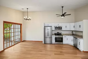 3612 Gershwin Ln N, Oakdale, MN 55128 - Photo 12